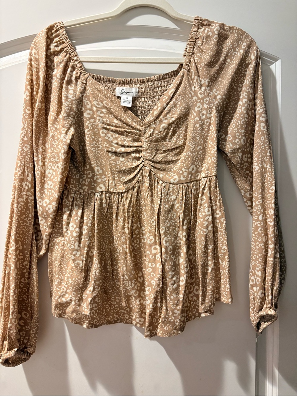 Women’s Tan  Leopard Print Long Sleeve Top